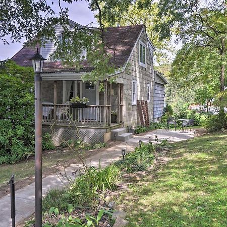 Enchanting Family House With Balcony Less Than 3 Mi To Wvu! モーガンタウン エクステリア 写真